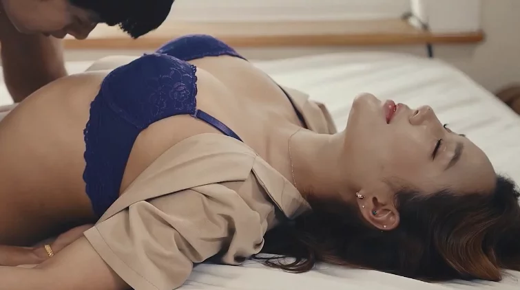 Trải nghiệm mới mẻ cùng em trong lần đầu làm tình – Hàn Quốc